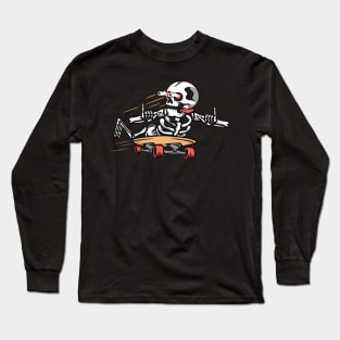 Skater skull Long Sleeve T-Shirt